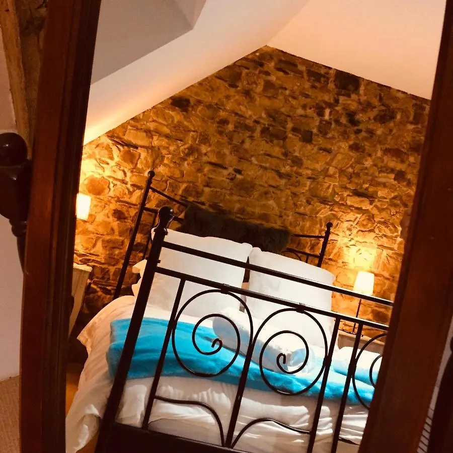 Trevejean Chambre D'Hotes De Charme Guerledan 0*,  France