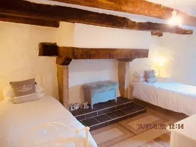Trevejean Chambre D'Hotes De Charme Guerlédan Bed & Breakfast